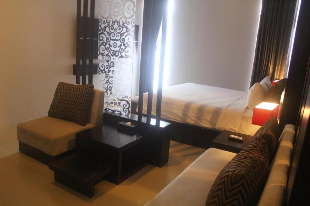 Prima Sr Hotel & Convention Yogyakarta Sleman  Exterior foto