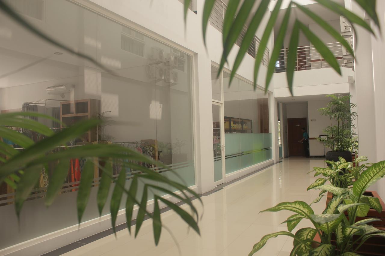 Prima Sr Hotel & Convention Yogyakarta Sleman  Exterior foto