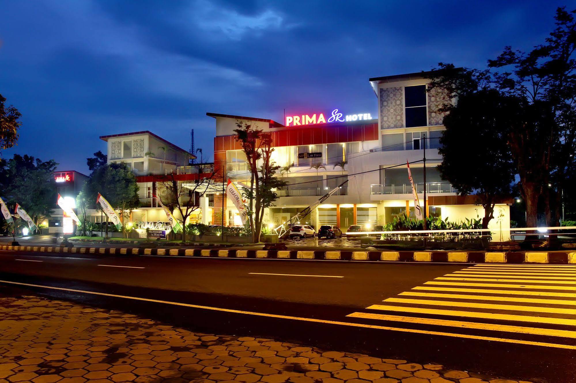 Prima Sr Hotel & Convention Yogyakarta Sleman  Exterior foto