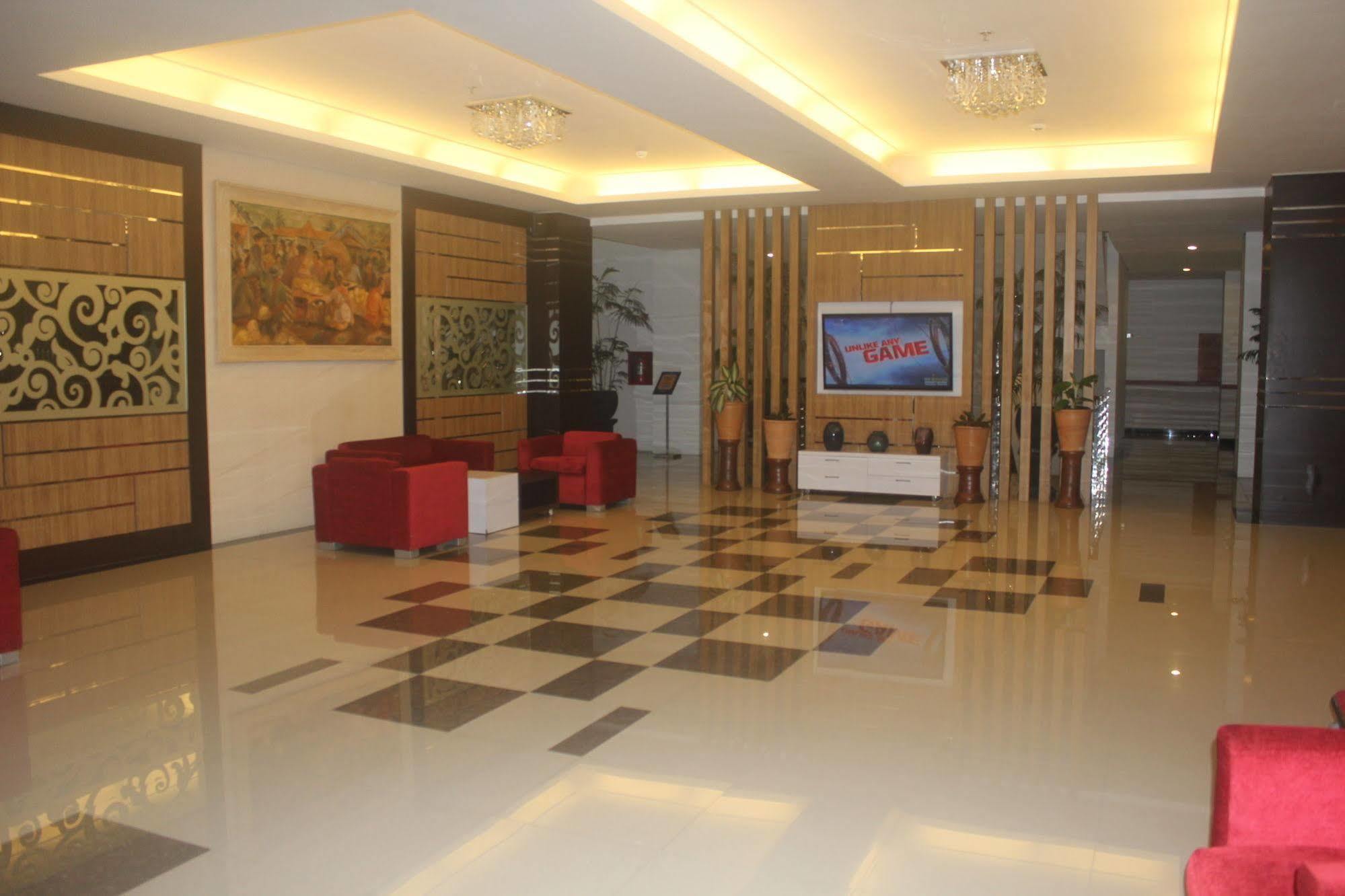 Prima Sr Hotel & Convention Yogyakarta Sleman  Exterior foto